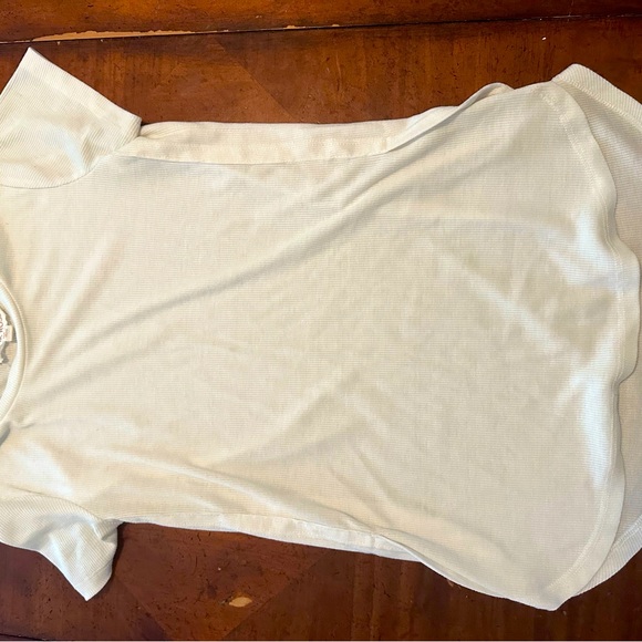 Pink Rose Women’s White Thermal short sleeved Tee size Small - Picture 2 of 2